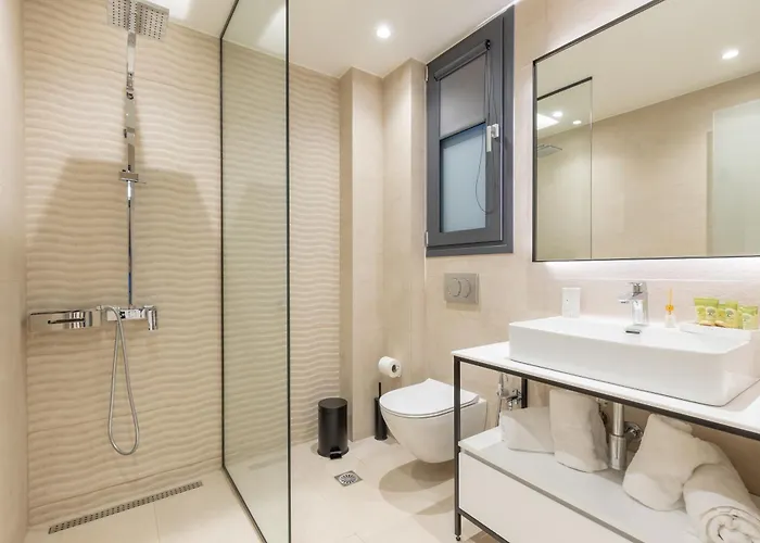 Nostos Aparthotel 4*