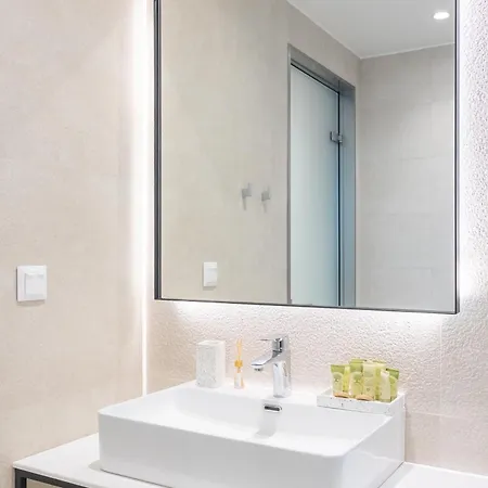 Ξενοδοχείο με διαμερίσματα Nostos